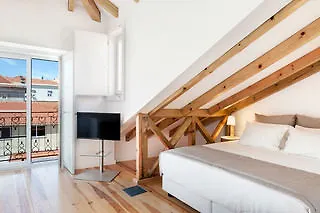 Hello Lisbon Sao Bento Valley Boutique Apartments 4*,  Portugal
